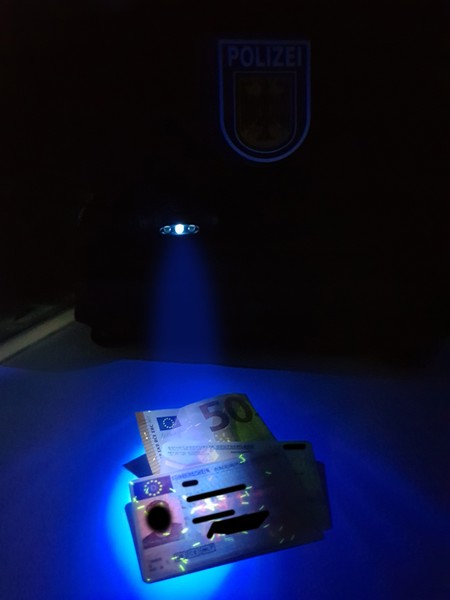 NEXTORCHUL10UV_3.jpg