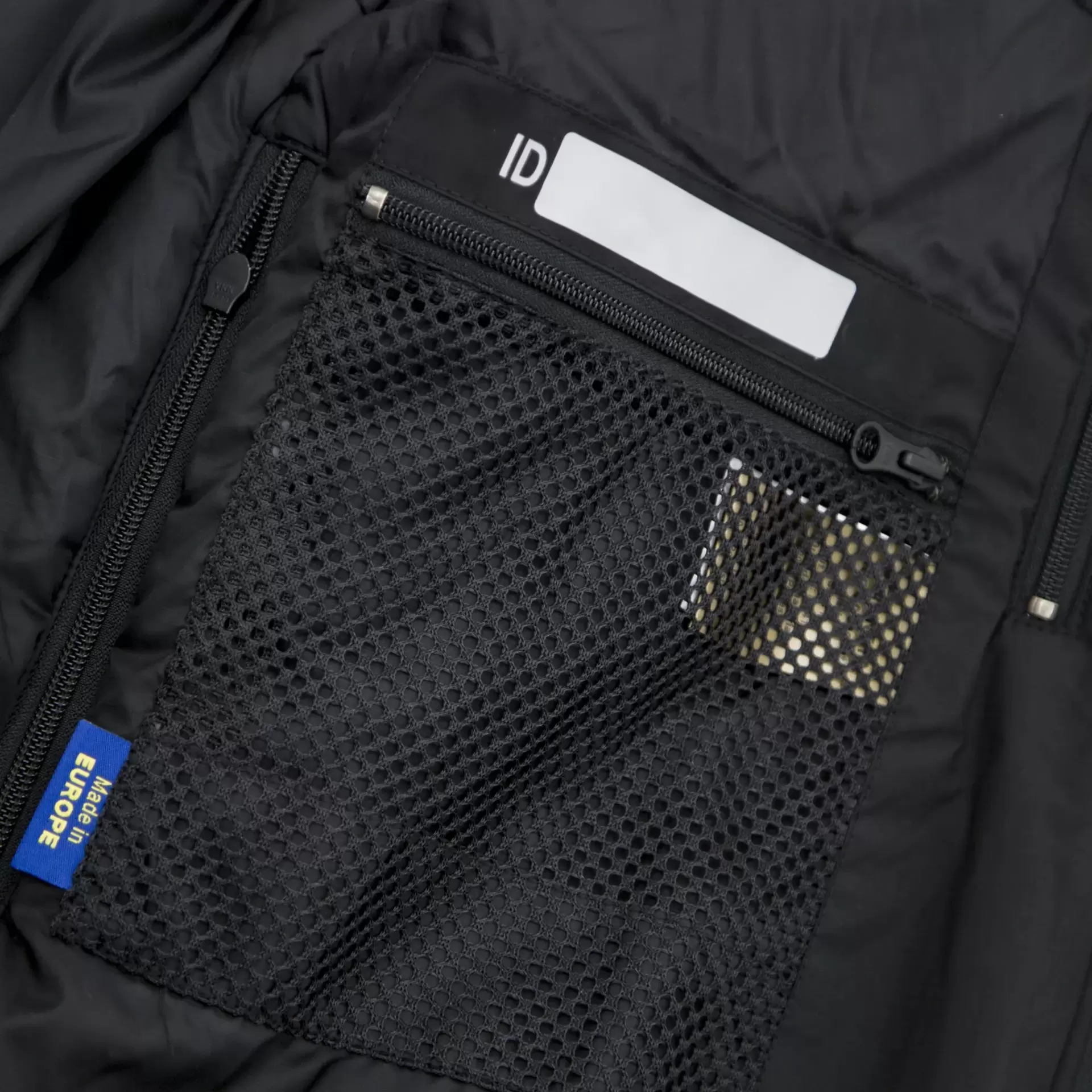 650357_23_hig_4-0_jacket_black_08.webp