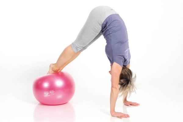 redondo-ball-mein-yoga_anw-4_tiny_web_600x600.jpg