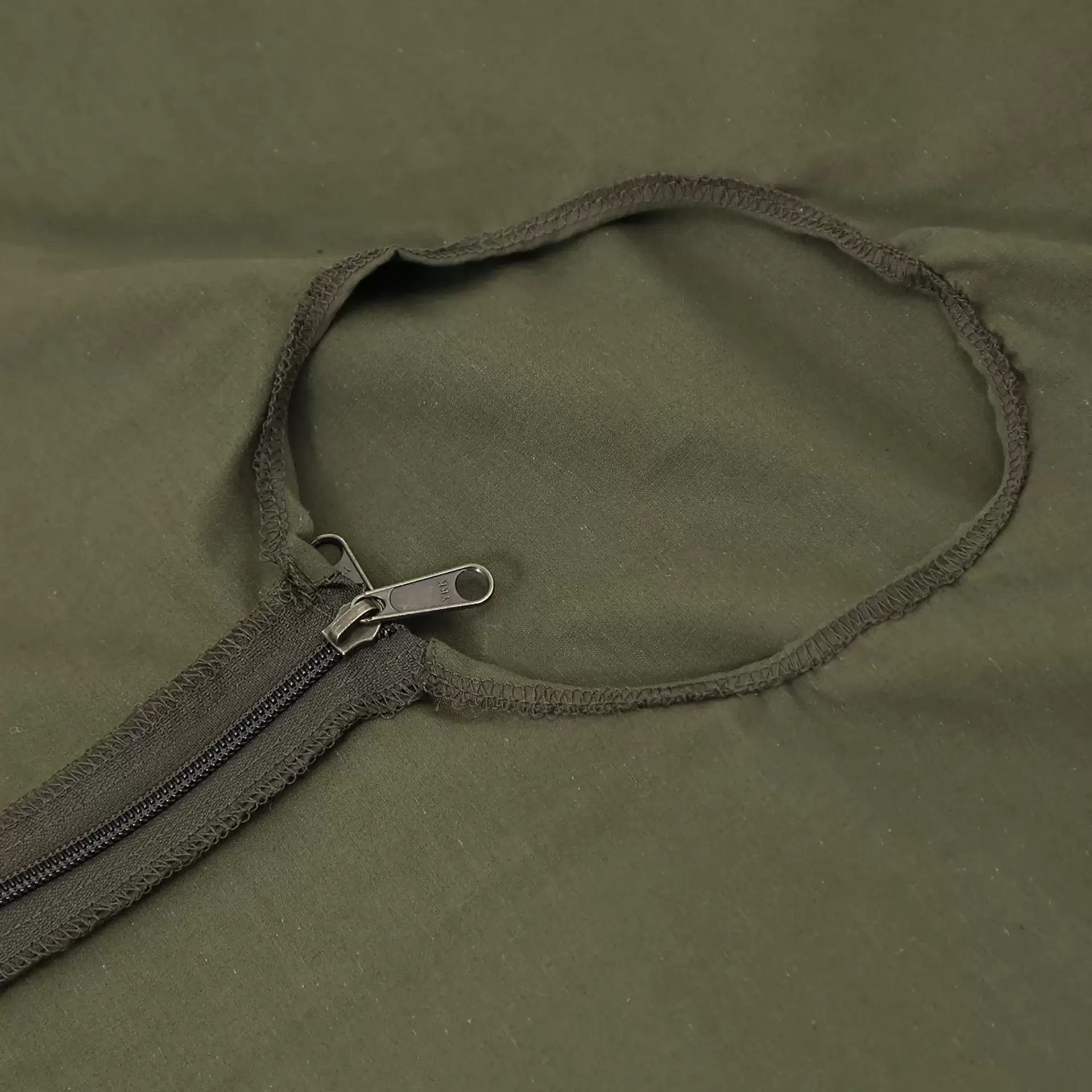 Carinthia_72234_23_polycotton_liner_olive_03.webp